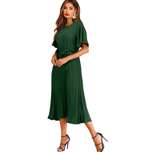 🎉 HOST PICK | New✨ Elegant Hunter Green Pleated Flounce Dress - Picture 5 of 11